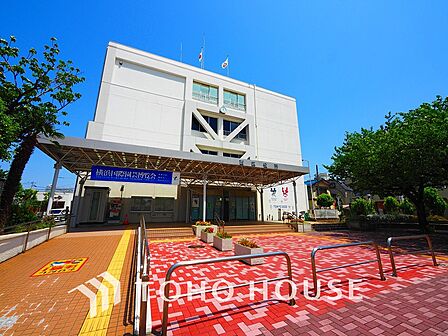 横浜市 西区役所 距離1100m
