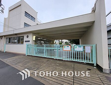 世田谷区立武蔵丘小学校 距離650m