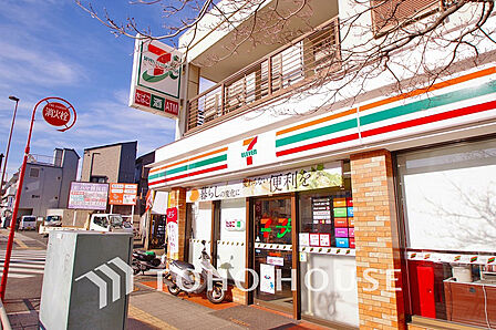 セブンイレブン 横浜峰岡町店 距離650m