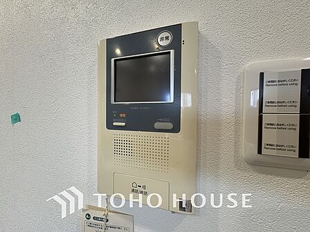 来客が一目でわかるモニター付きインターホン