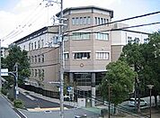 神戸市立高羽小学校（990m）