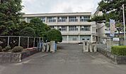 藤枝市立青島中学校