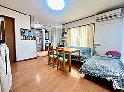 草加市西町中古戸建 4LDKのリビング/ダイニング