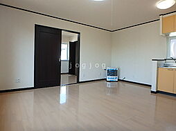 レインボーハウスＯＺ 201 2階1LDKのリビング/ダイニング