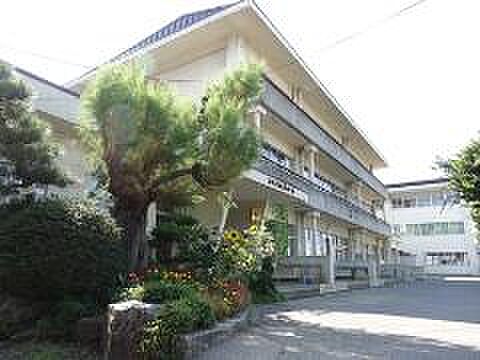 画像22:松本市立筑摩小学校（680m）