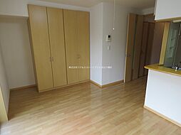 ナチュラルハイム 203 2階1LDKのリビング/ダイニング