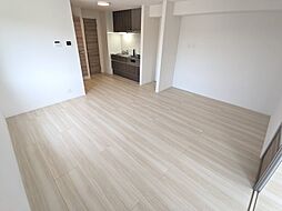 LA　VILLA五個荘A 103 1階1LDKのリビング/ダイニング