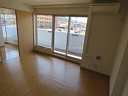 キングパレス東陽 5階2LDKのリビング/ダイニング