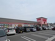 ラ・ムー愛荘店（841m）