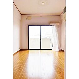 レアールシュウム 307 3階1Kのリビング/ダイニング