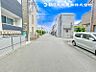 外観：【外観】周辺にもきれいな家が立ち並びきれいで静かな住宅地です。清潔感のあるデザインにしました！