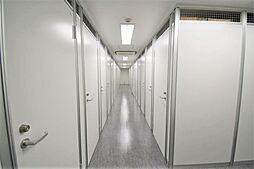 トランクルーム：冷暖房完備・除湿装置