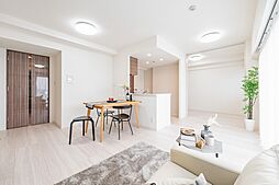 エクセレントシティ原木中山2ザ・プレイス 3LDKのリビング/ダイニング