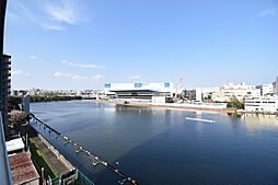 バルコニーから北東側眺望　勝島南運河が広がります