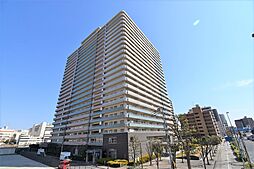 北西側より建物外観