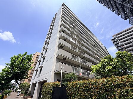総戸数255戸・エレベーター3基設置