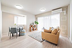 森の台ネーブルランド伍番館 4LDKのリビング/ダイニング