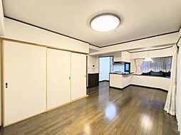 ライオンズガーデン三河安城第5 4LDKのリビング/ダイニング