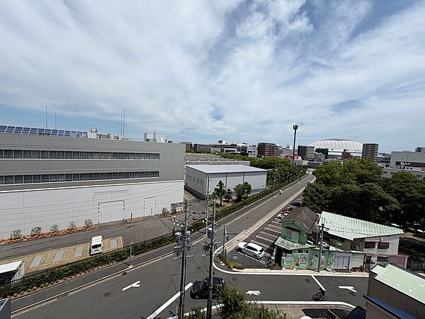 バルコニーを拡大表示