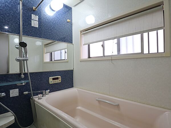 浴室を拡大表示