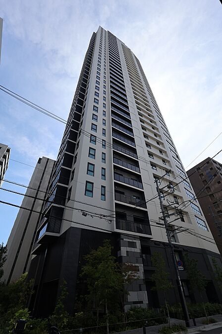 36階建て総戸数190戸のタワー型マンション