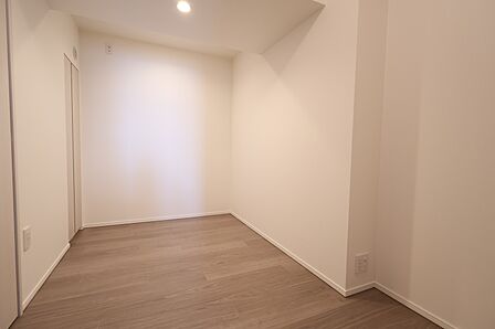 洋室(2) 約4.6帖です