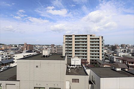 東面バルコニーからの眺望(眺望は永続的に保証されるものではございません)