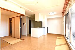 ライオンズヒルズ豊田 3LDKのリビング/ダイニング