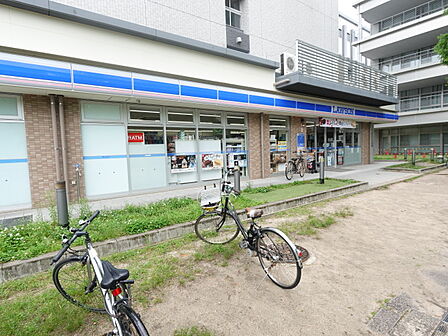 ローソンｈｉｔｏｔｏ広島店　徒歩1分