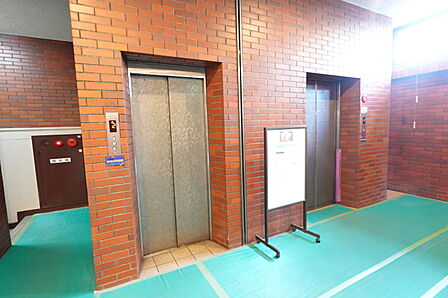 エレベーターホール