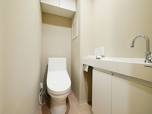 トイレを拡大表示