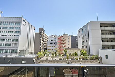 南西バルコニーからの眺望　眺望は永続的に保証されるものではございません