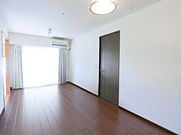 グレイスロワ鞍馬口 3LDKのリビング/ダイニング