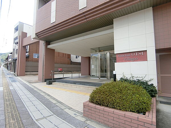 エントランスを拡大表示