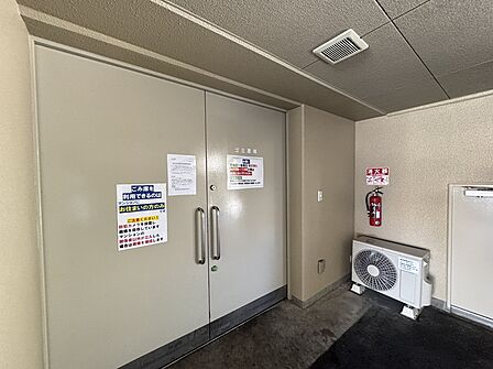 ゴミ置き場