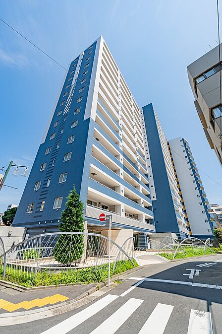 現地外観を北西側から撮影（景観は永続的に保証されるものではございません）