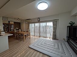 レーベンリヴァーレグラセス 4LDKのリビング/ダイニング