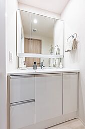 三面鏡付き洗面化粧台