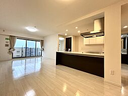 ポレスター一宮ステーションレジデンス 3LDKのリビング/ダイニング