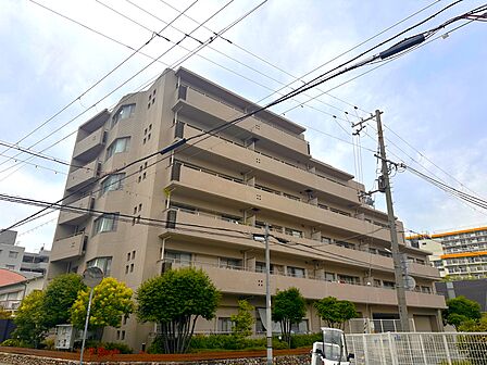 1997年2月に建築されたマンションです