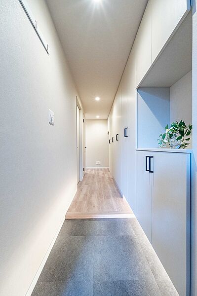 玄関を拡大表示