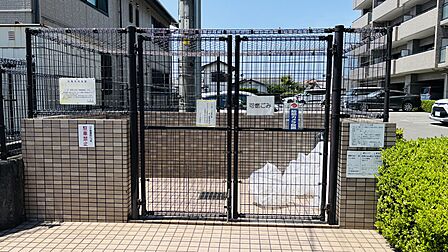 ごみ置き場