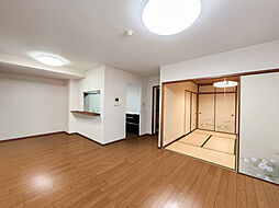 アルファシティ屋島壱番館 3LDKのリビング/ダイニング