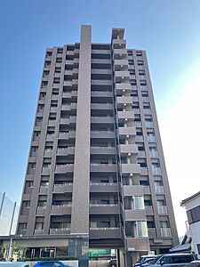 外観：2007年6月築、総戸数39戸のマンション
