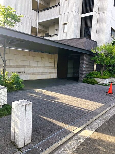 エントランスを拡大表示