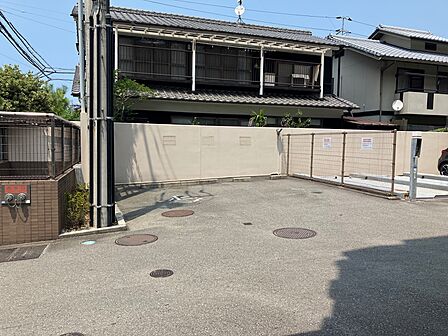 来客用駐車場(2区画:無償)
