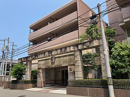 建物出入口