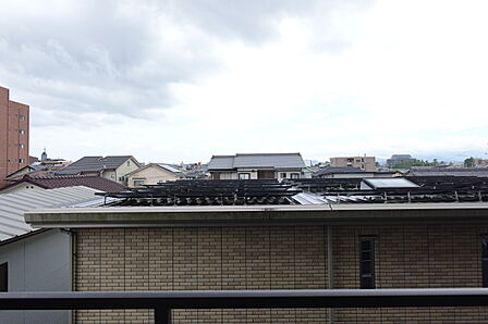 南側バルコニーからの眺望（写真の眺望は永続的に保証されるものではありません）