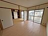 その他：東側洋室から和室