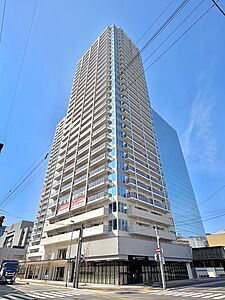 外観：2025年4月築　新築未入居物件　制震構造の30階建タワーマンション